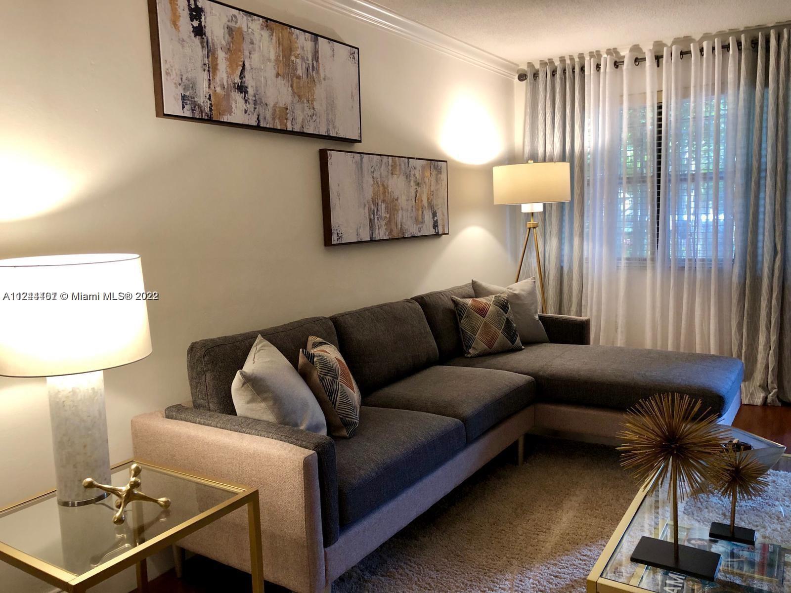 HARBOUR CLUB VILLAS CONDO - Residential Lease