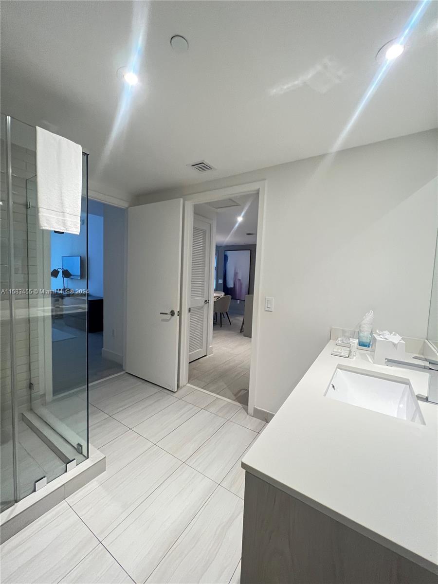 4010 SOUTH OCEAN CONDO - Residential