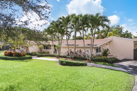 A home in Pinecrest