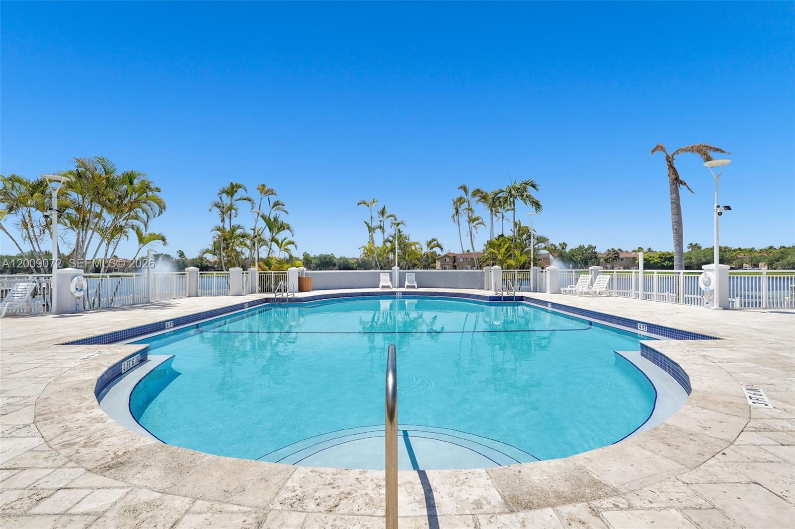 LE CLUB AT OLD CUTLER CON - Residential