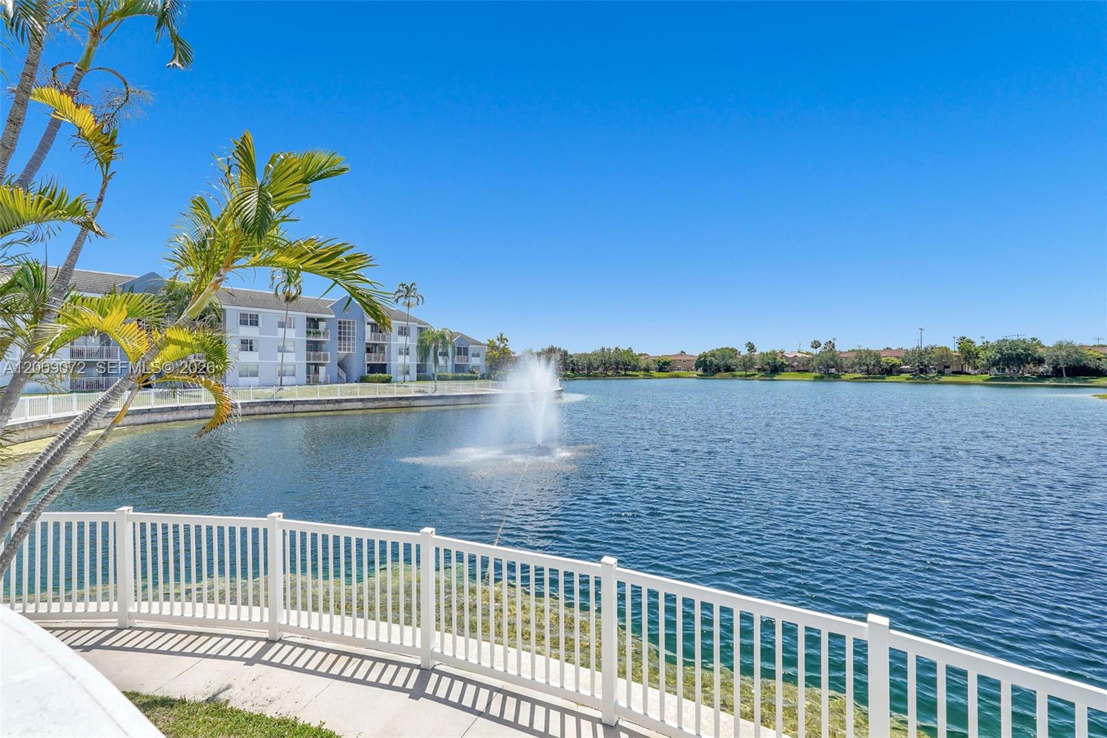 LE CLUB AT OLD CUTLER CON - Residential