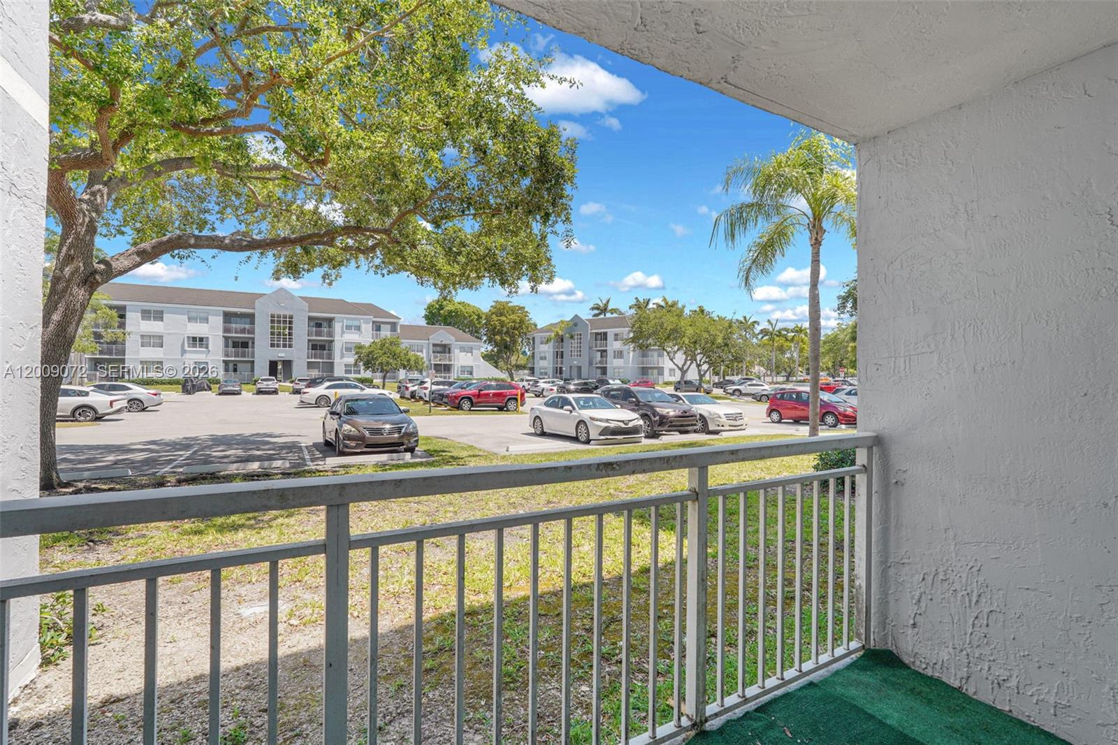 LE CLUB AT OLD CUTLER CON - Residential