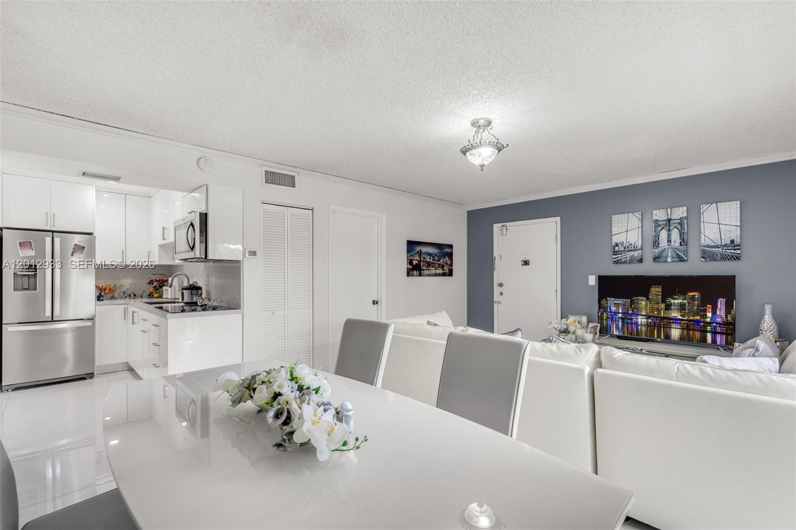 GREENTREE CONDO - Residential Lease