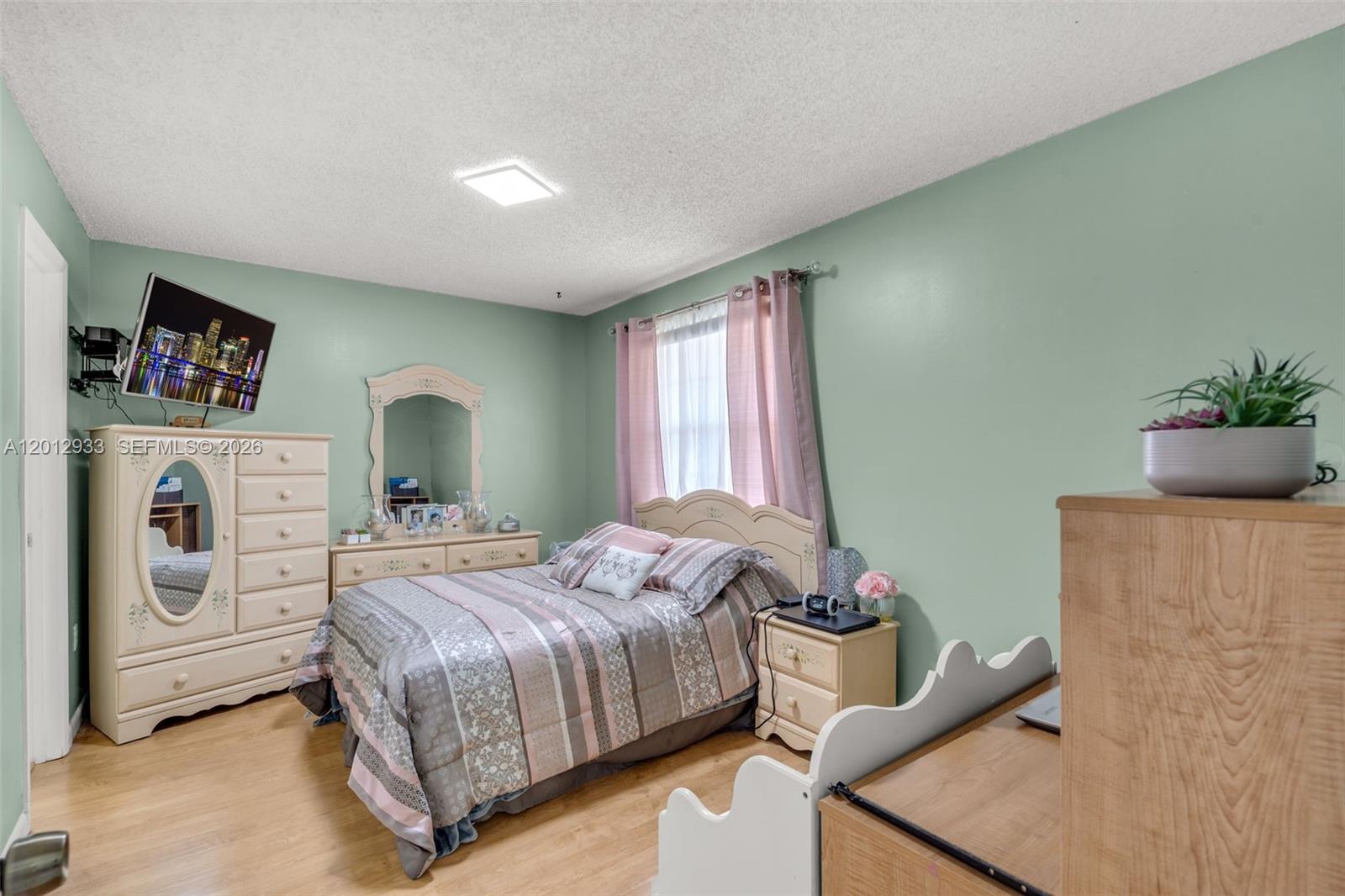 GREENTREE CONDO - Residential Lease