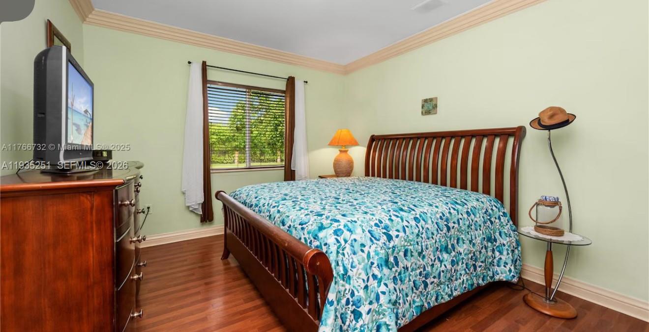 exclusive redlands - Residential