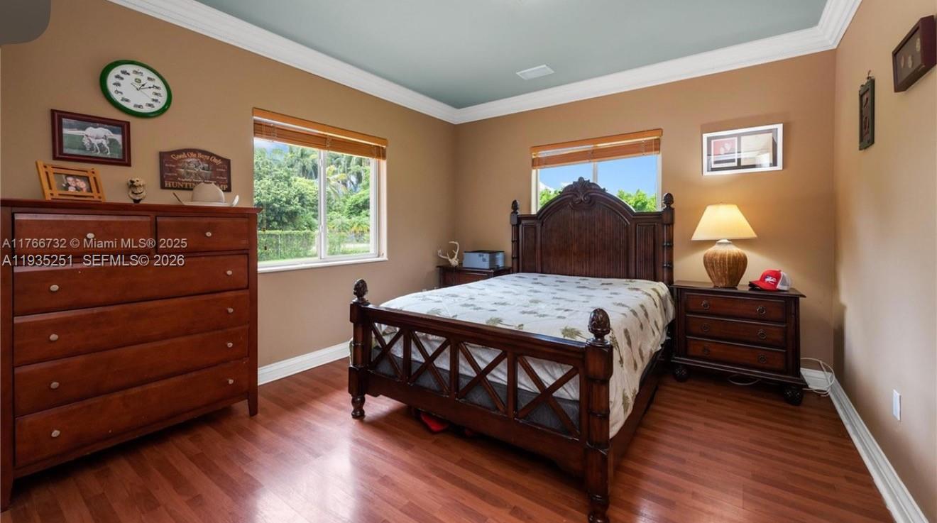 exclusive redlands - Residential