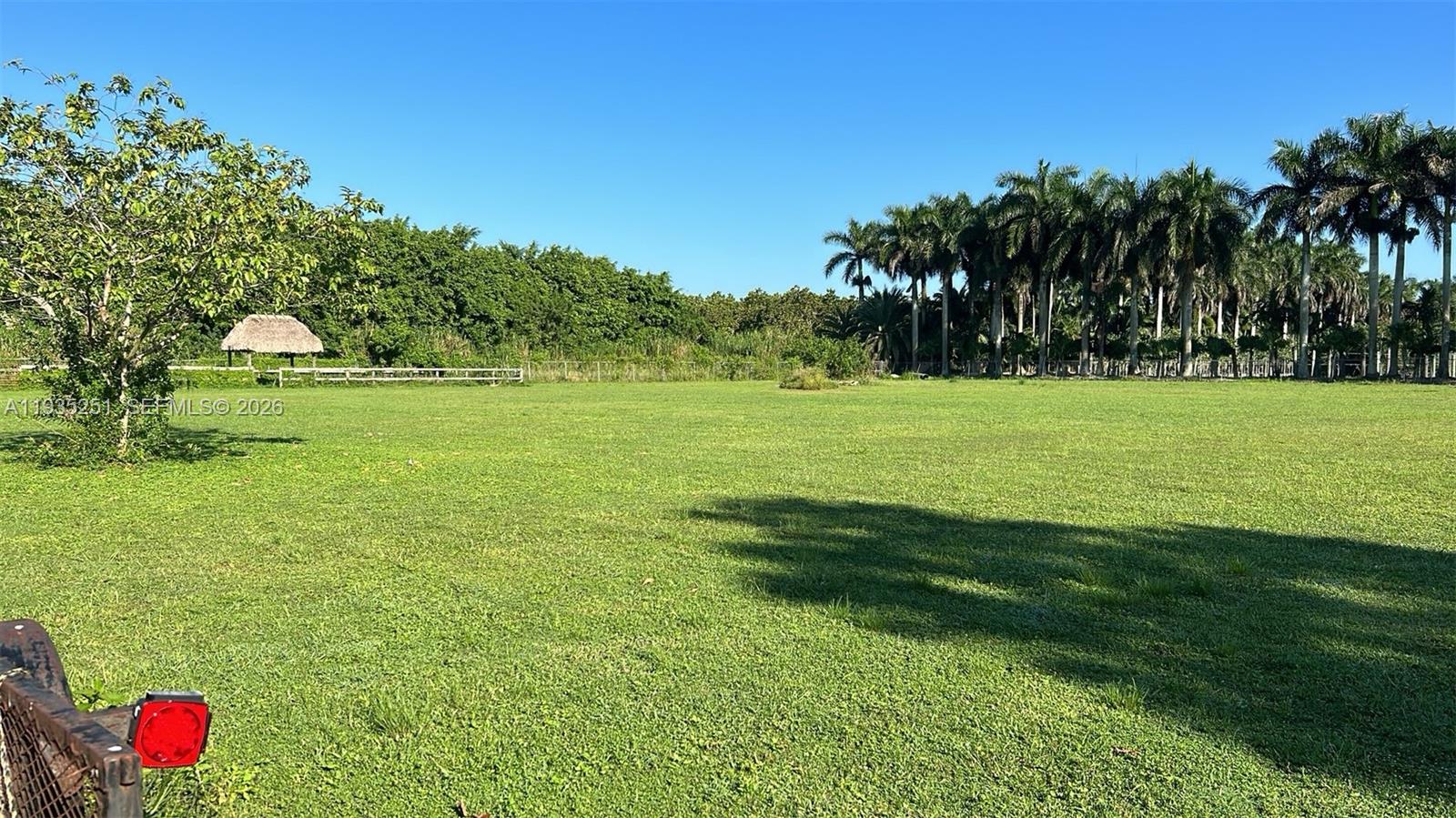 exclusive redlands - Residential