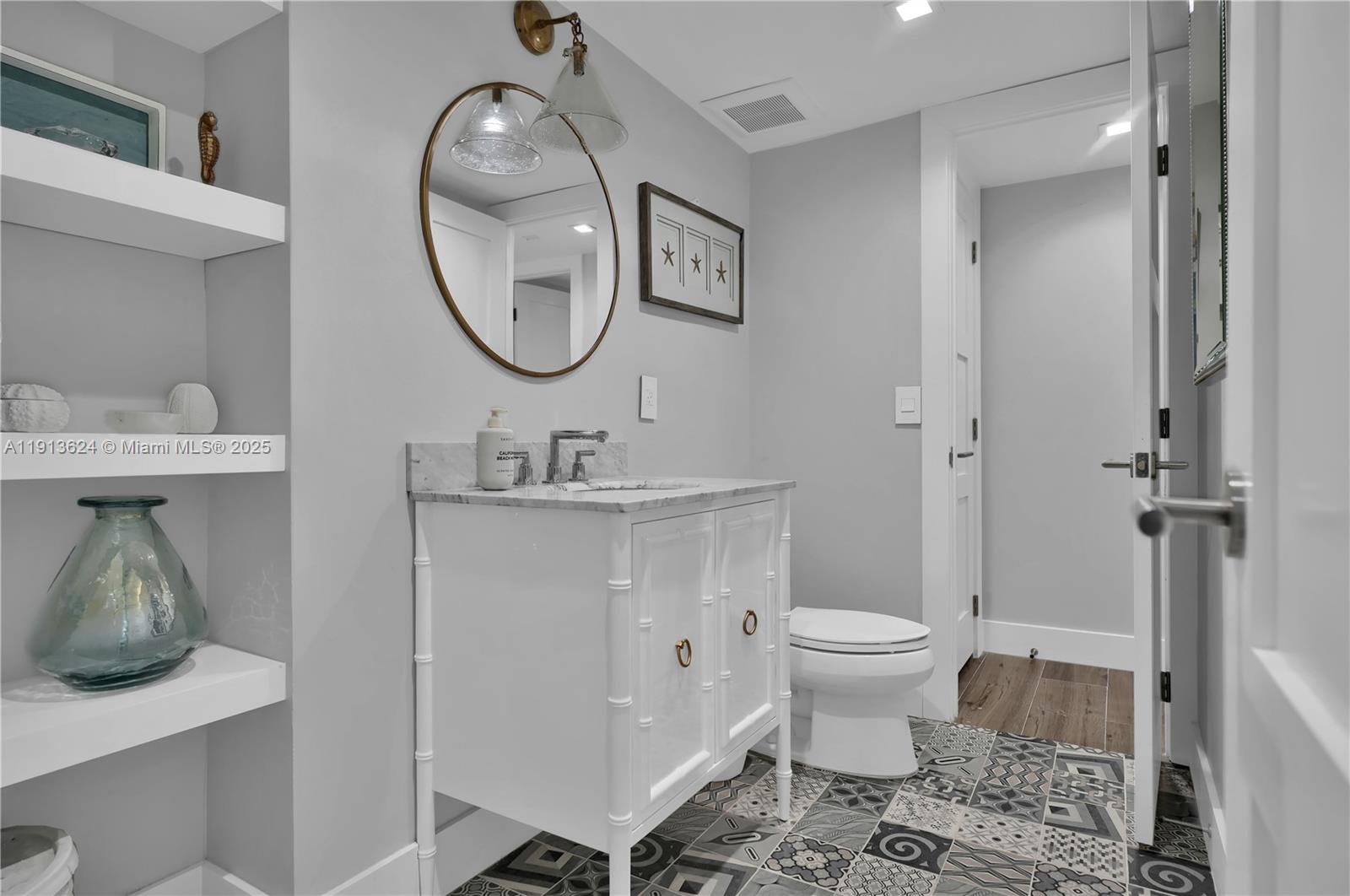 OCEANSIDE PLAZA CONDO - Residential Lease