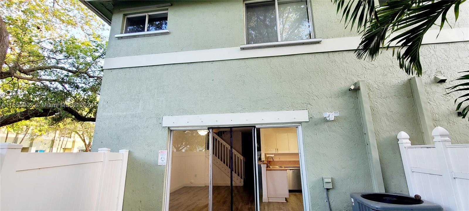 WASHINGTON COURT VILLAS - Residential Lease