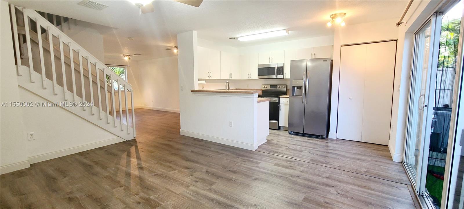 WASHINGTON COURT VILLAS - Residential Lease