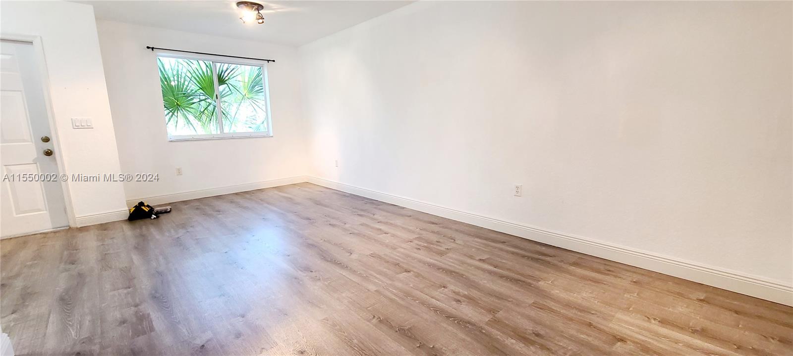 WASHINGTON COURT VILLAS - Residential Lease