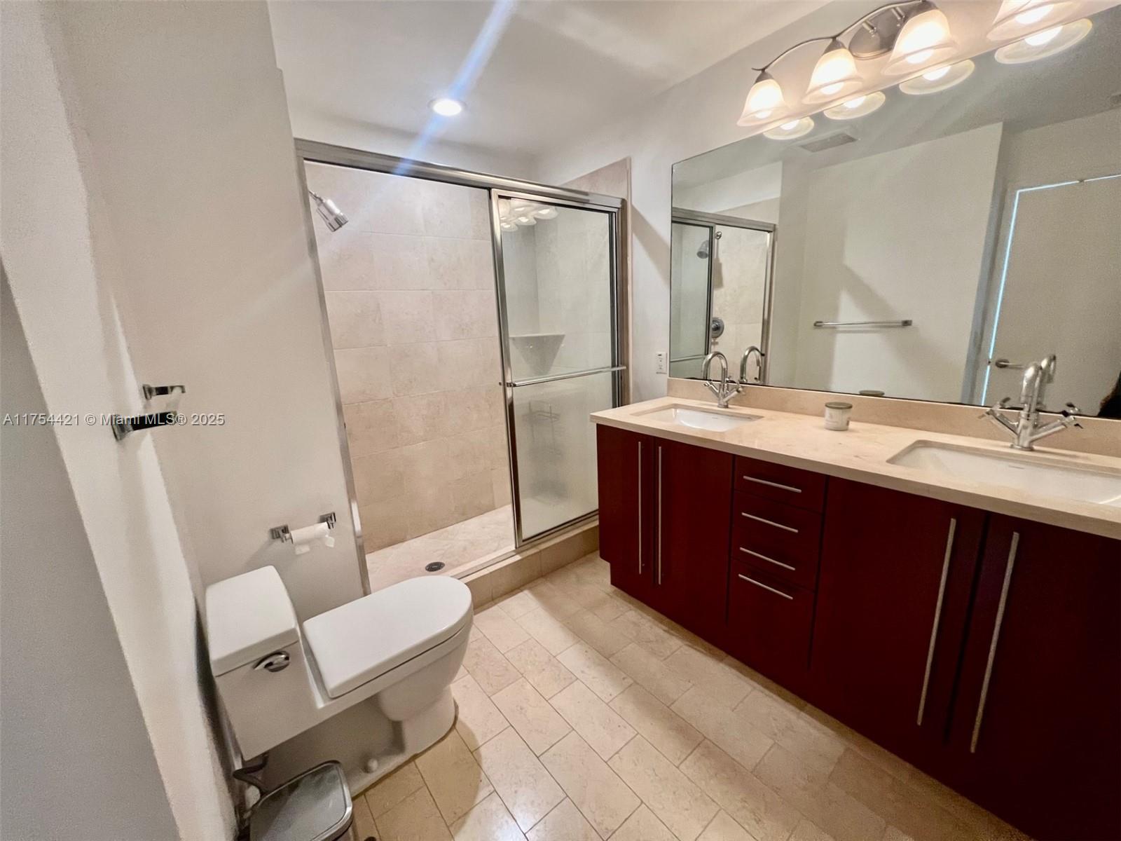 THE AXIS ON BRICKELL II C - Residential