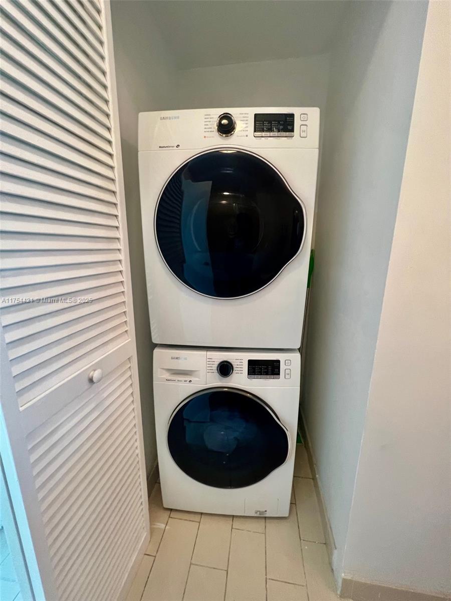 THE AXIS ON BRICKELL II C - Residential