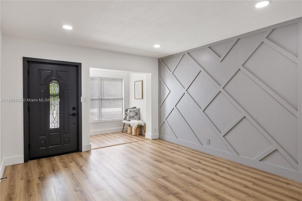 Photo of 1607 Valencia Ave, Fort Pierce, FL 34946 (MLS # A11585525)