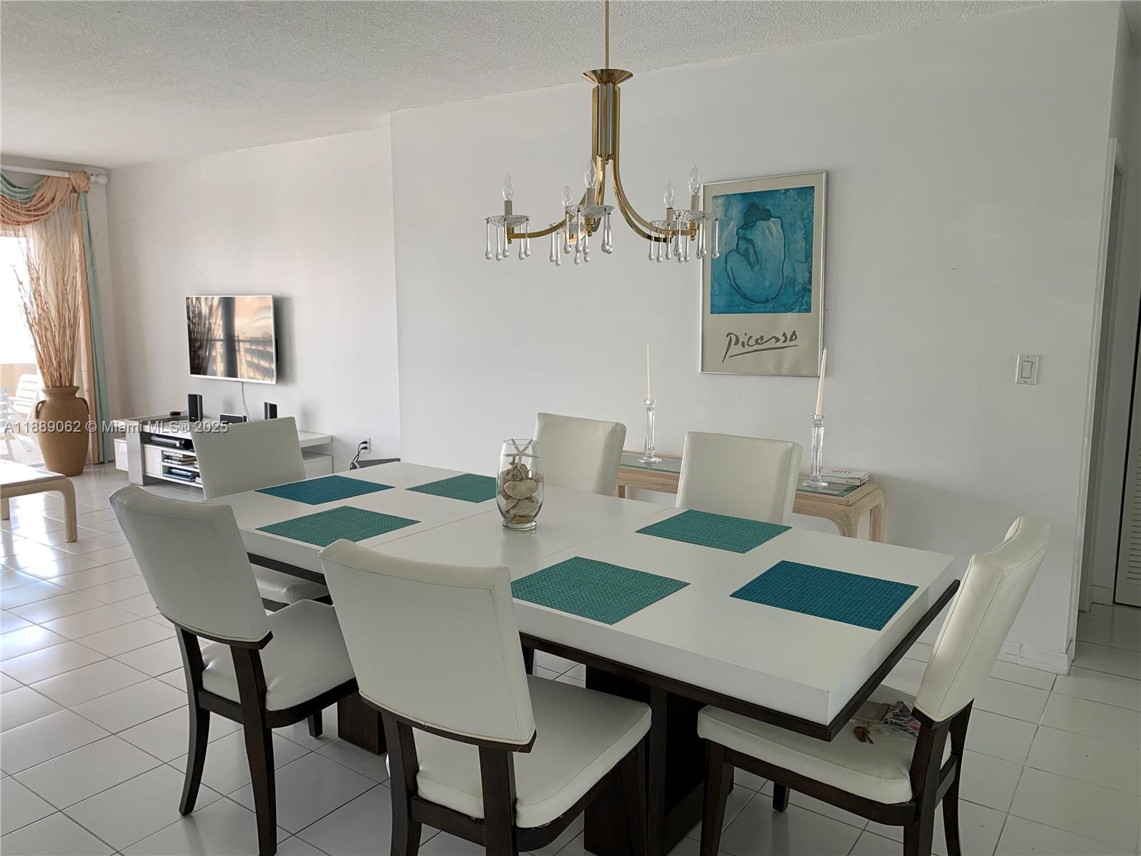 HEMISPHERES CONDO - Residential Lease