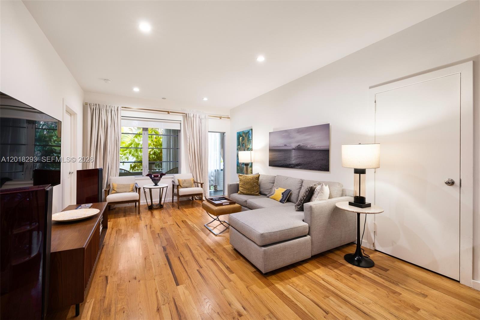 1551 CONDO - Residential