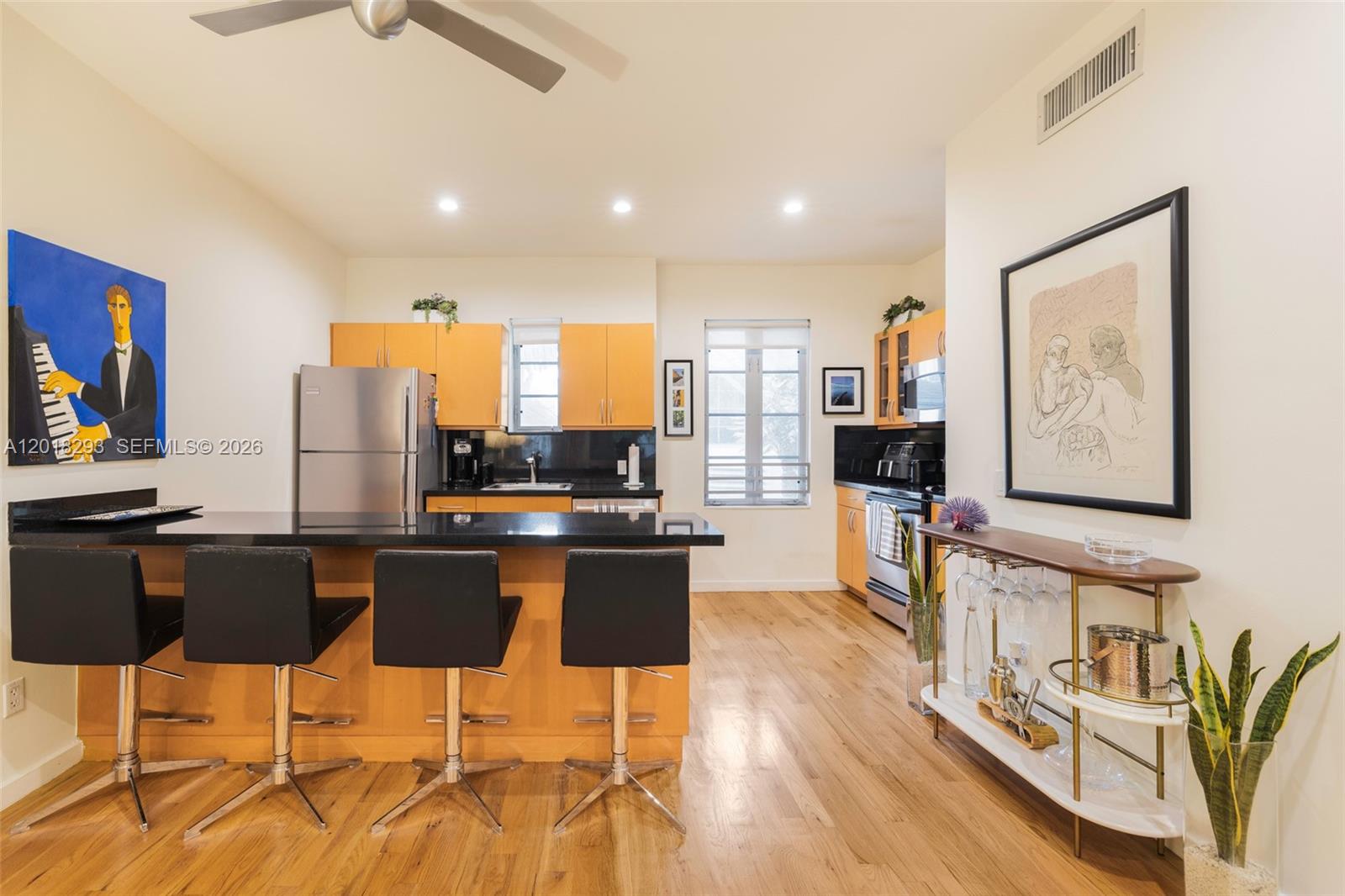 1551 CONDO - Residential