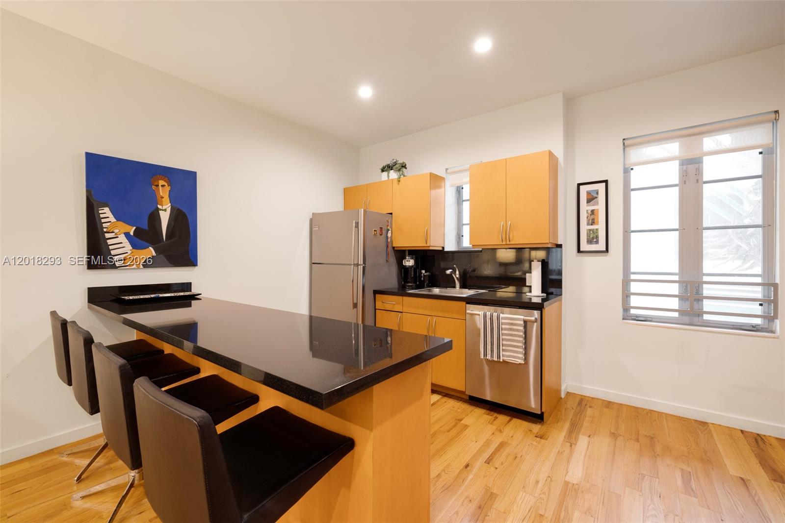 1551 CONDO - Residential