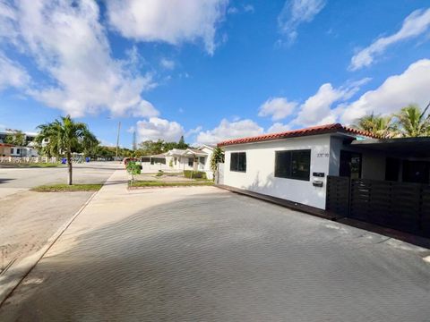 3297 SW 26th St 3299 Miami FL 33133