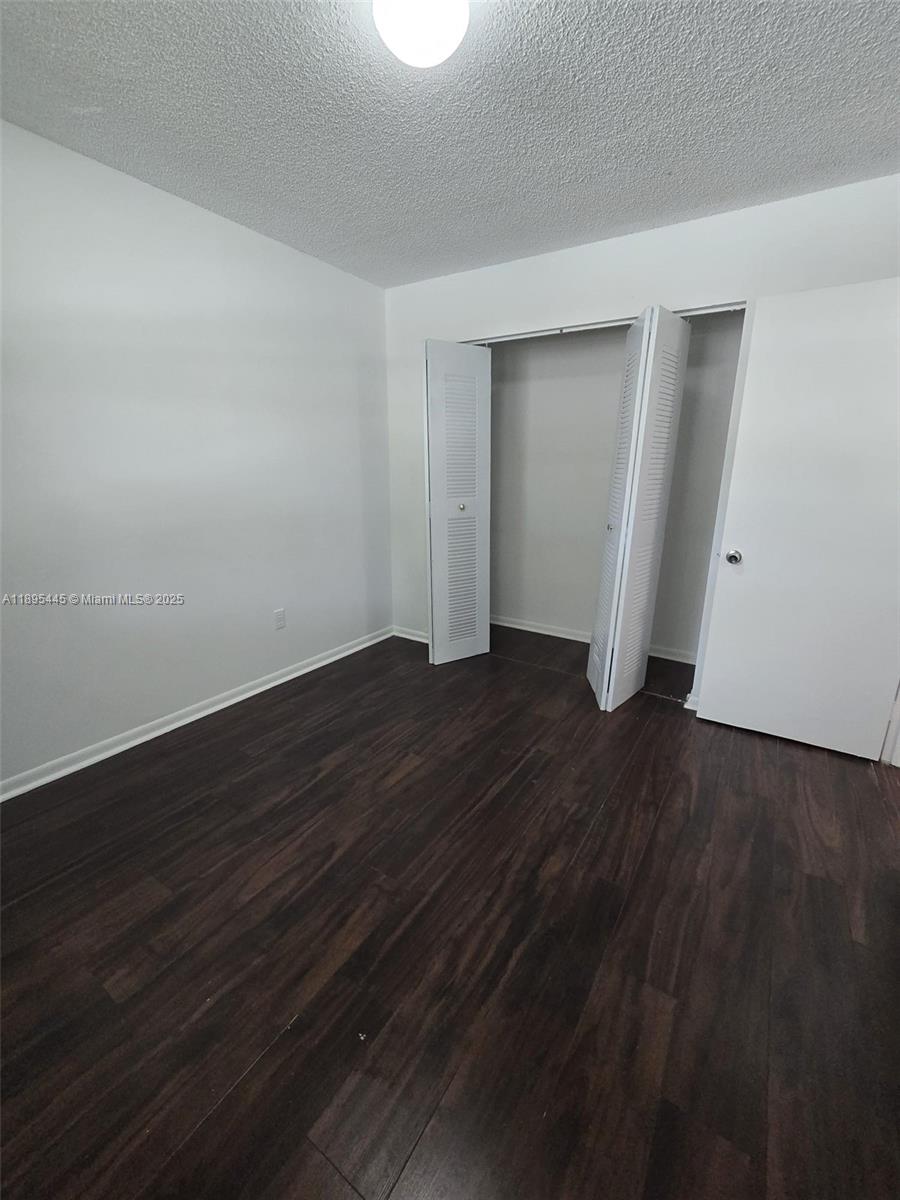 BANYAN TREE FIVE CONDO - Residential