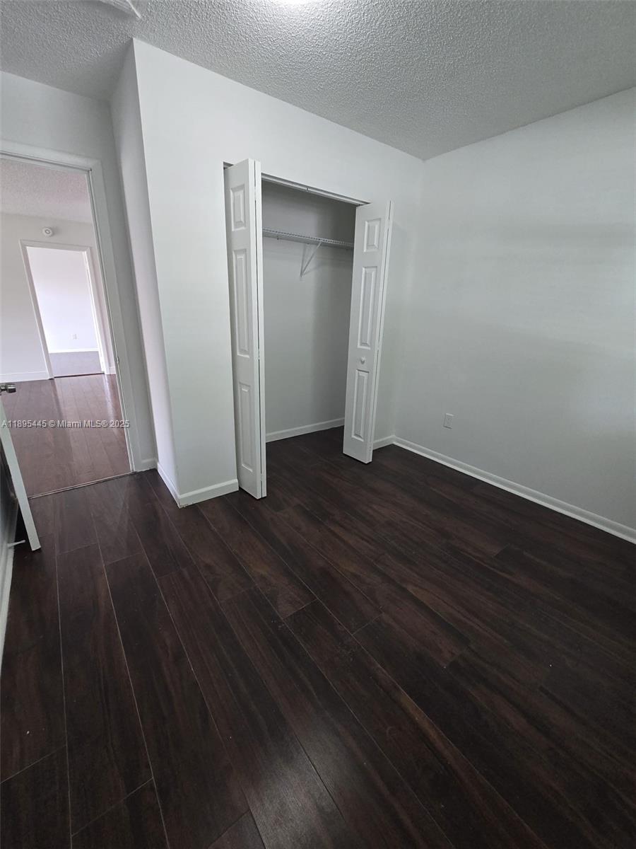 BANYAN TREE FIVE CONDO - Residential