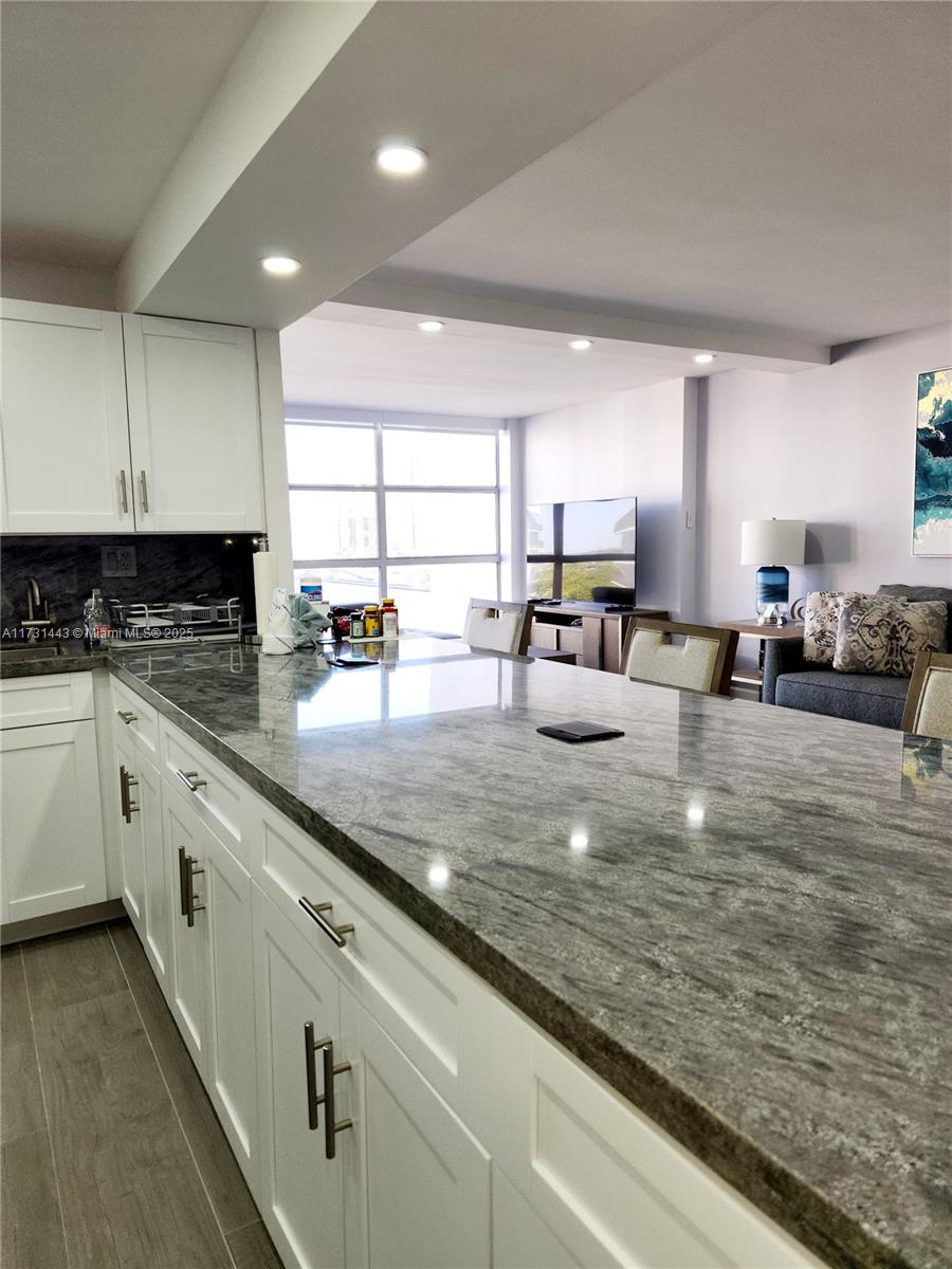 TOWERS OF OCEANVIEW SOUTH - Residential
