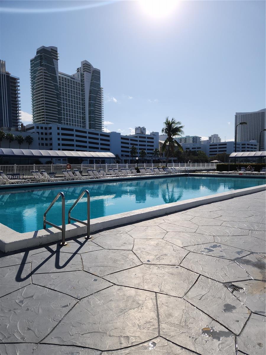 TOWERS OF OCEANVIEW SOUTH - Residential