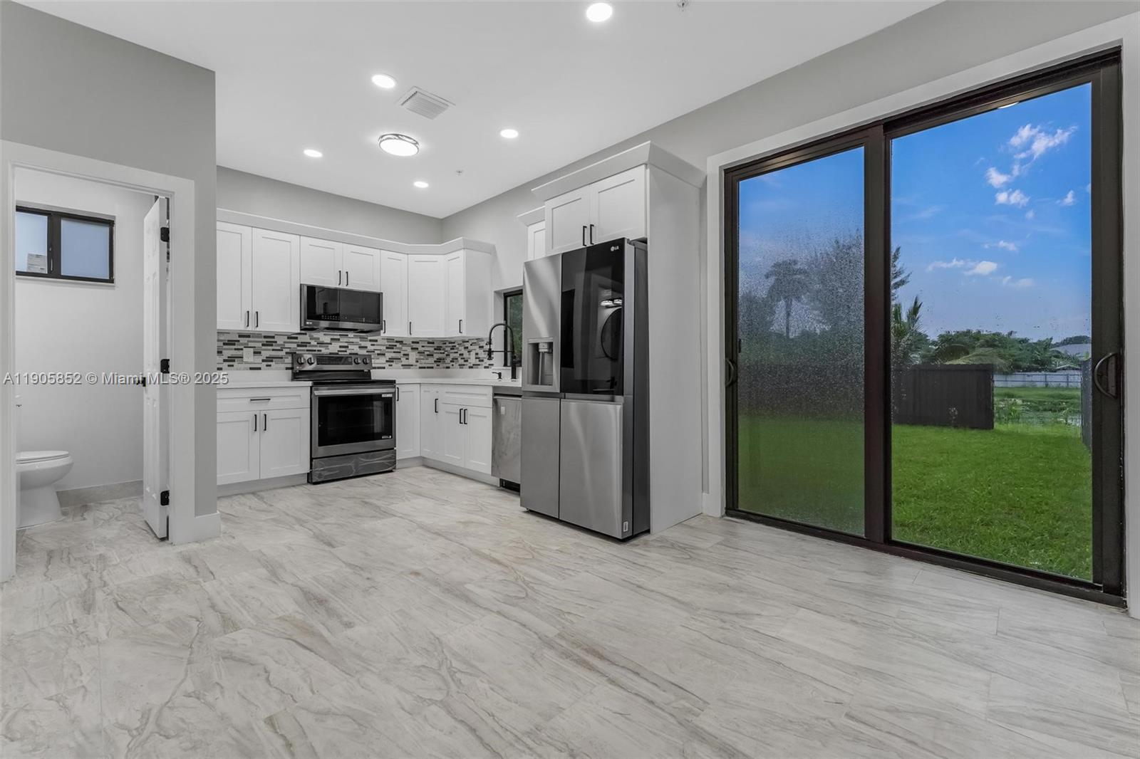 LITTLE RIVER FARMS - Residential Income