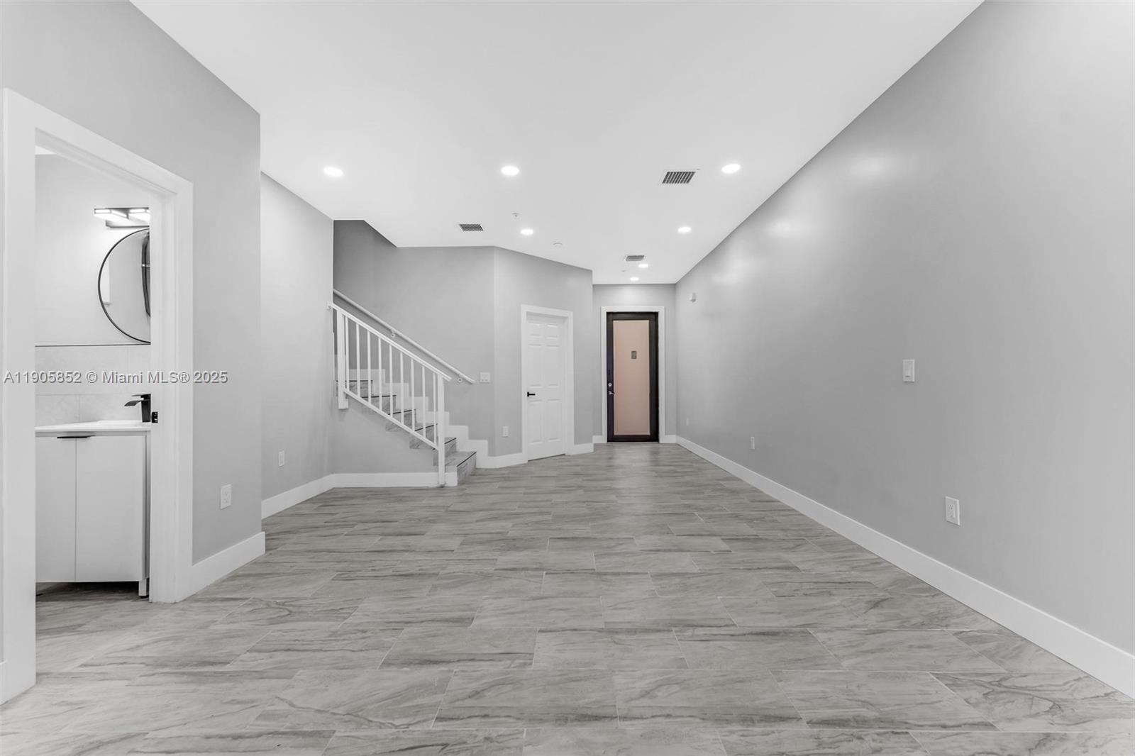 LITTLE RIVER FARMS - Residential Income