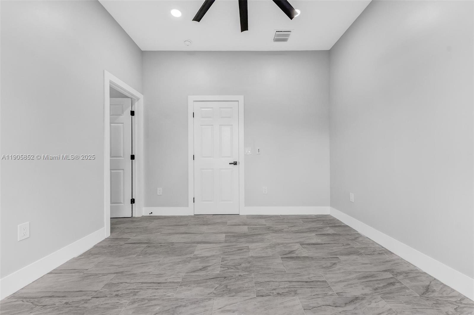 LITTLE RIVER FARMS - Residential Income