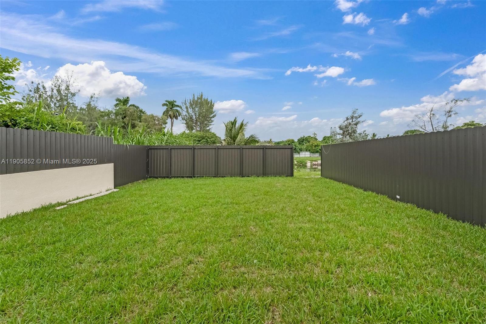 LITTLE RIVER FARMS - Residential Income