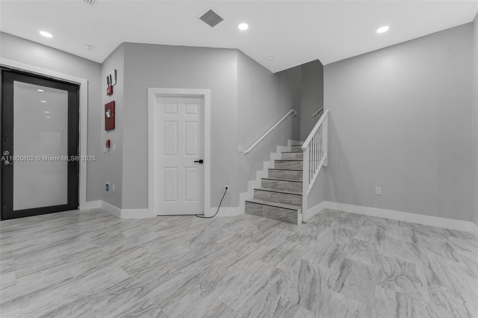 LITTLE RIVER FARMS - Residential Income