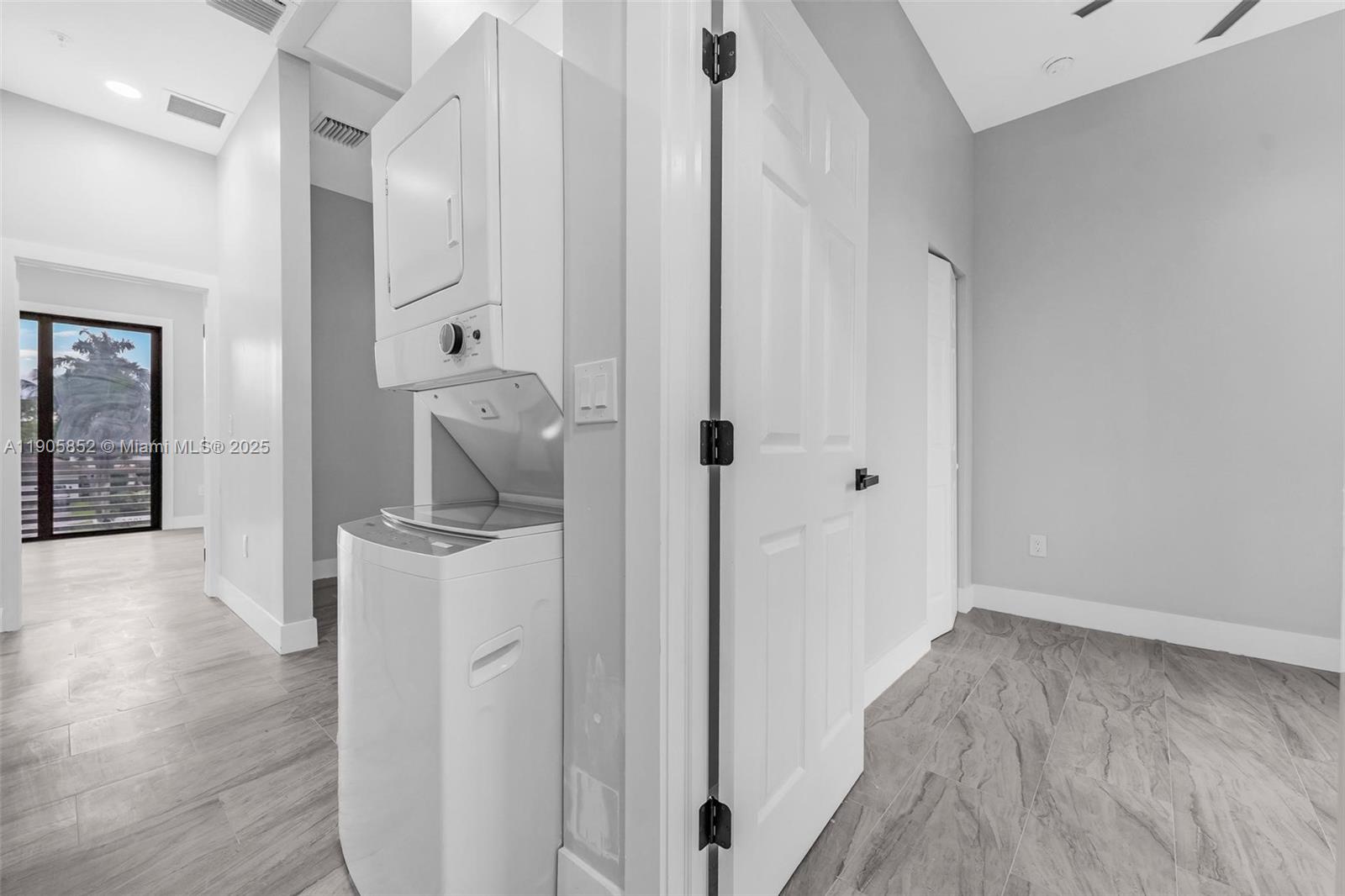 LITTLE RIVER FARMS - Residential Income