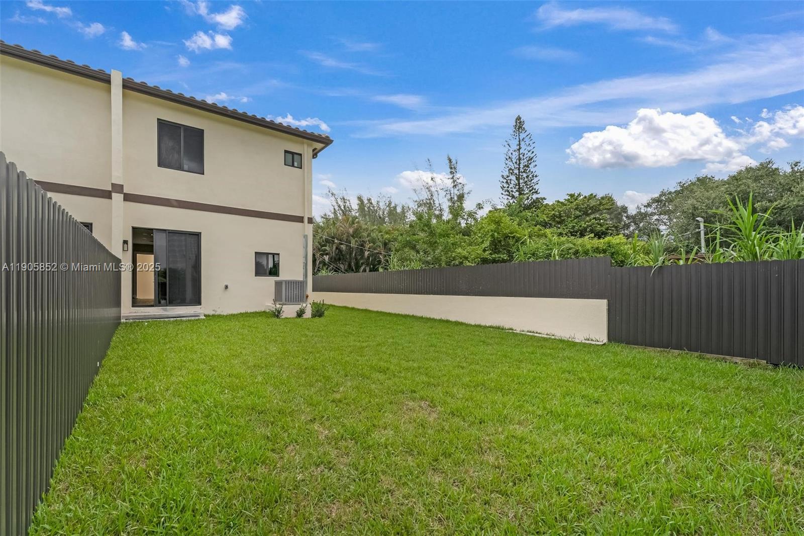 LITTLE RIVER FARMS - Residential Income