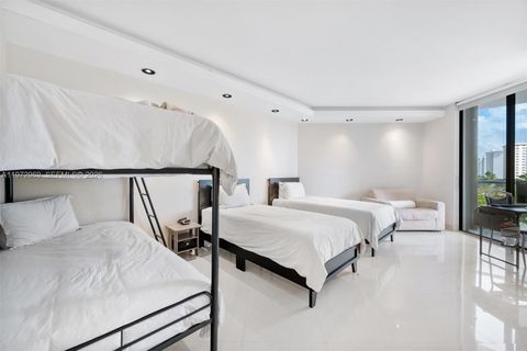 Tiny photo for 19500 Turnberry Way #5F, Aventura, FL 33180 (MLS # A11972969)