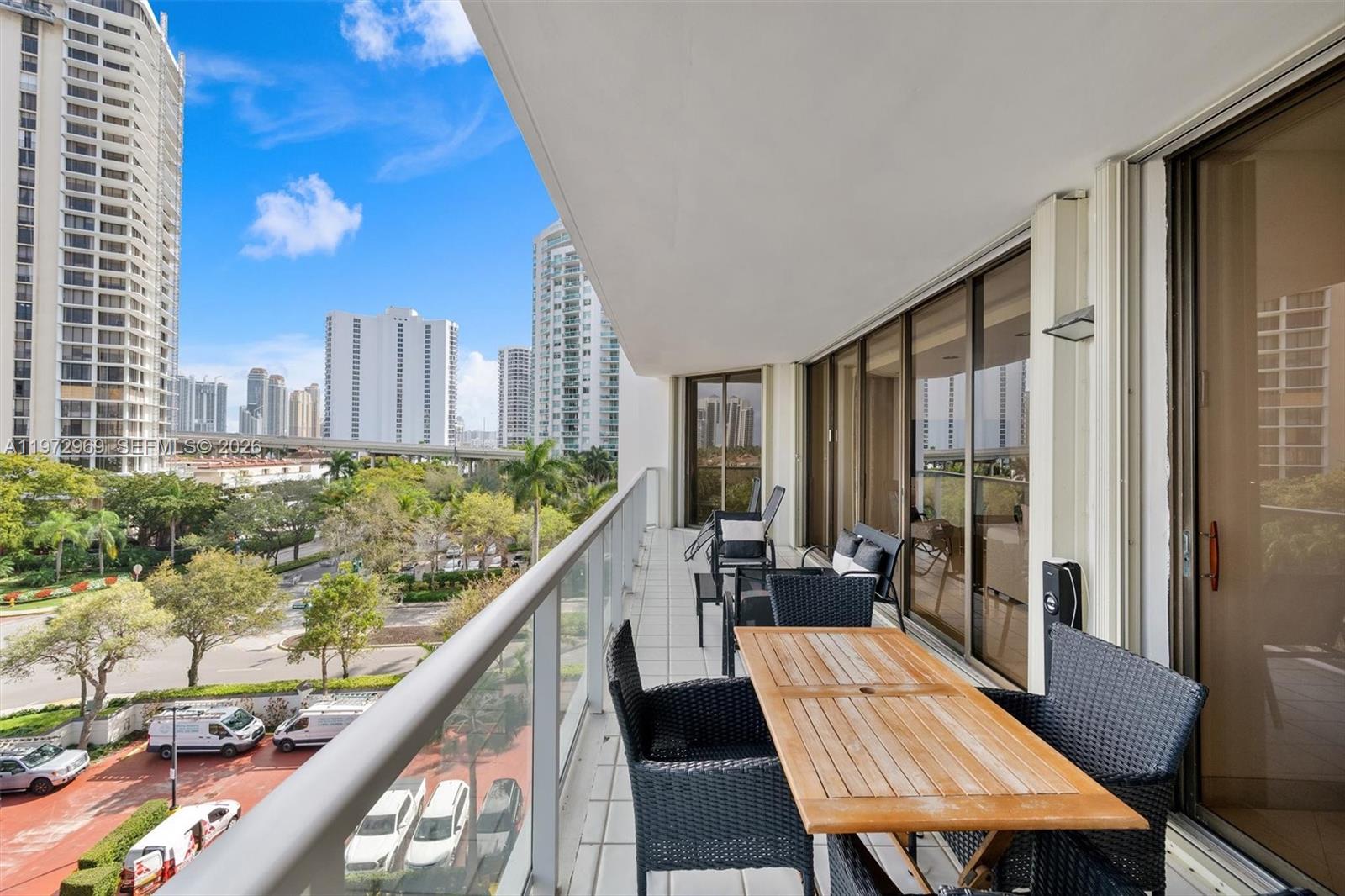 MARINA TOWER CONDO - Residential
