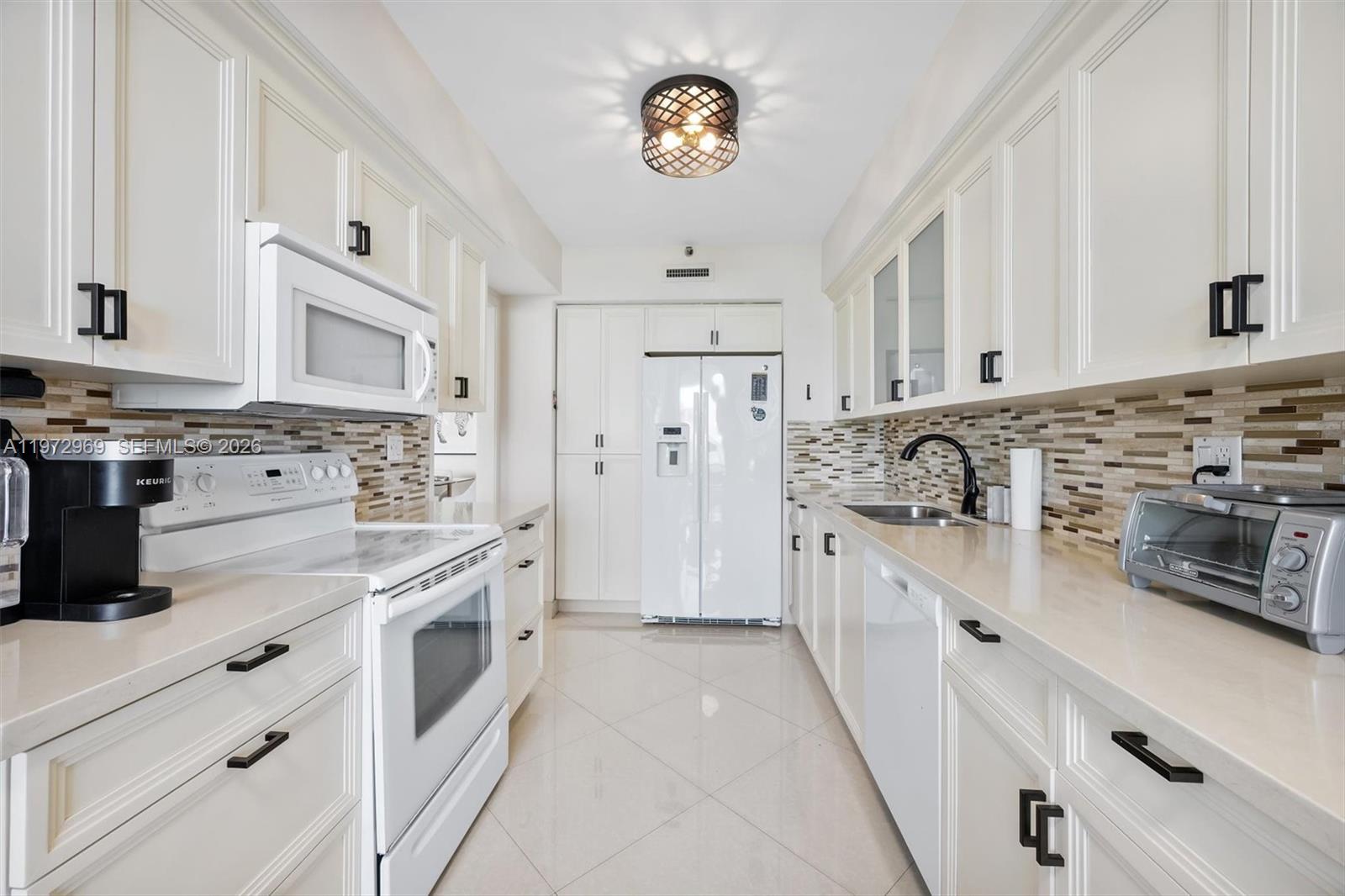 MARINA TOWER CONDO - Residential