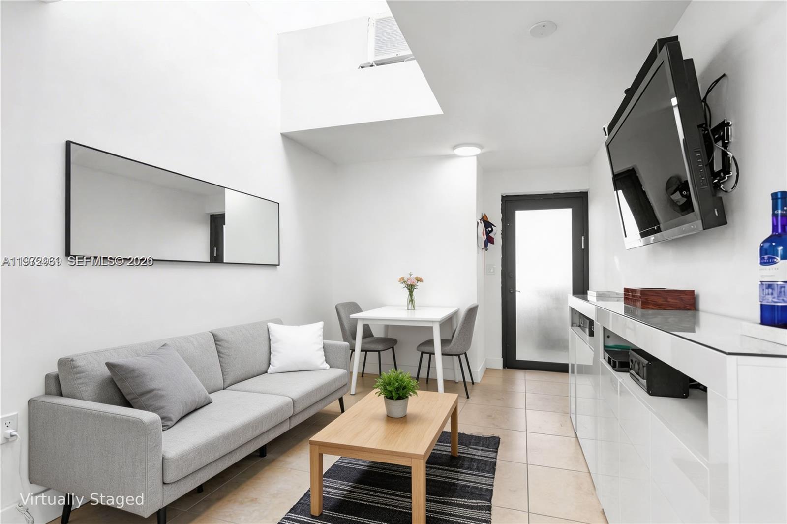 MARINA TOWER CONDO - Residential