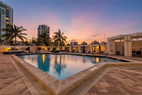 Tiny photo for 19500 Turnberry Way #5F, Aventura, FL 33180 (MLS # A11972969)