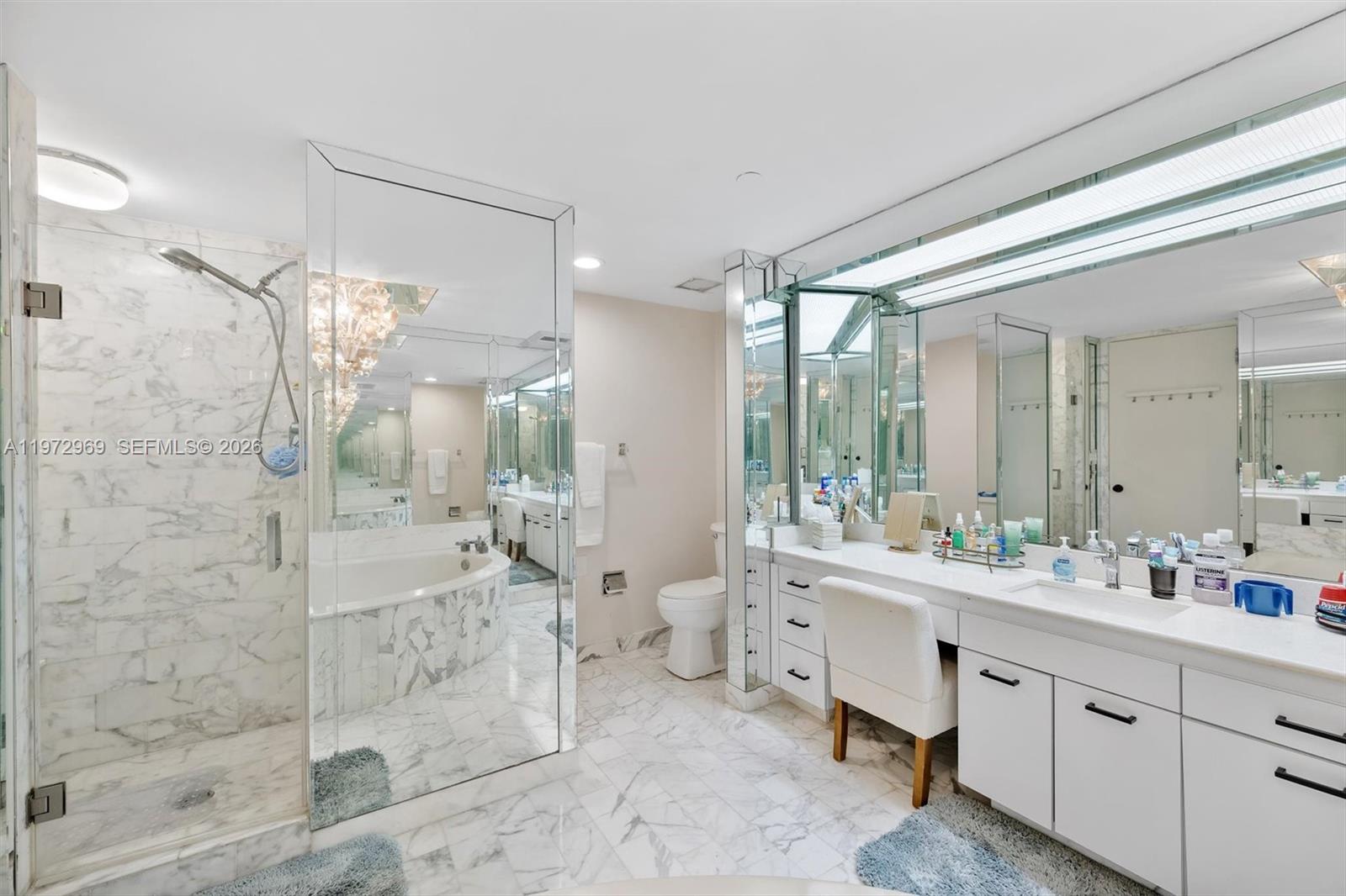 MARINA TOWER CONDO - Residential