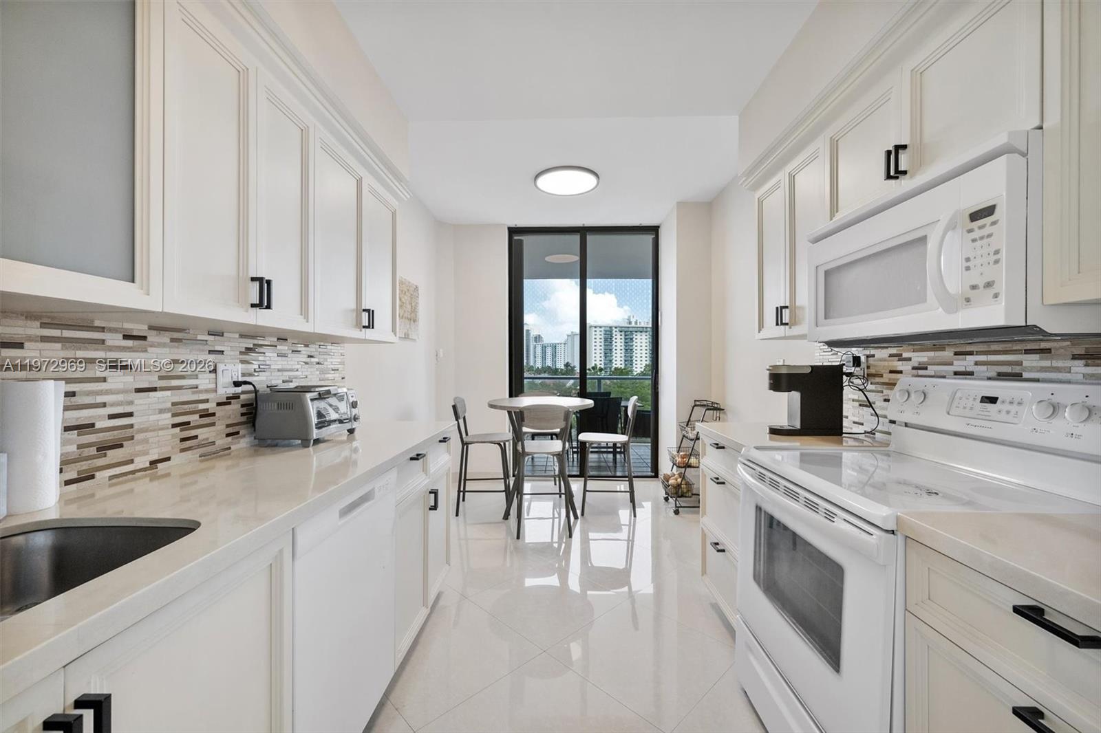 MARINA TOWER CONDO - Residential