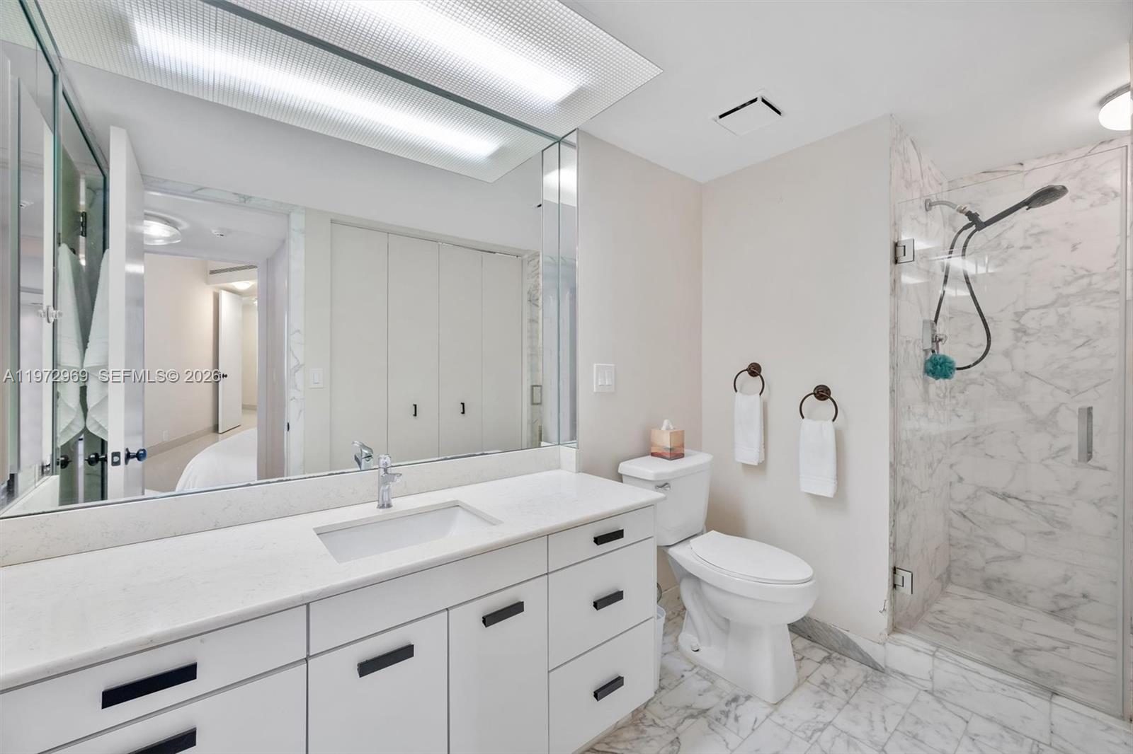 MARINA TOWER CONDO - Residential