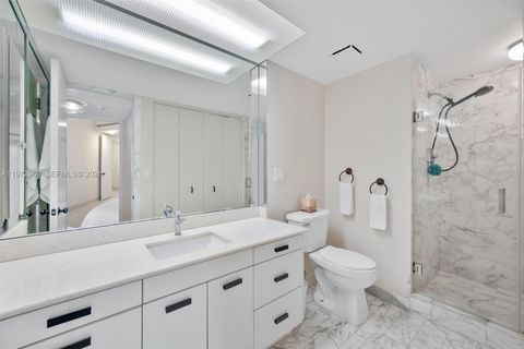 Tiny photo for 19500 Turnberry Way #5F, Aventura, FL 33180 (MLS # A11972969)