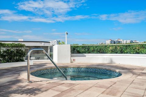 Tiny photo for 19500 Turnberry Way #5F, Aventura, FL 33180 (MLS # A11972969)