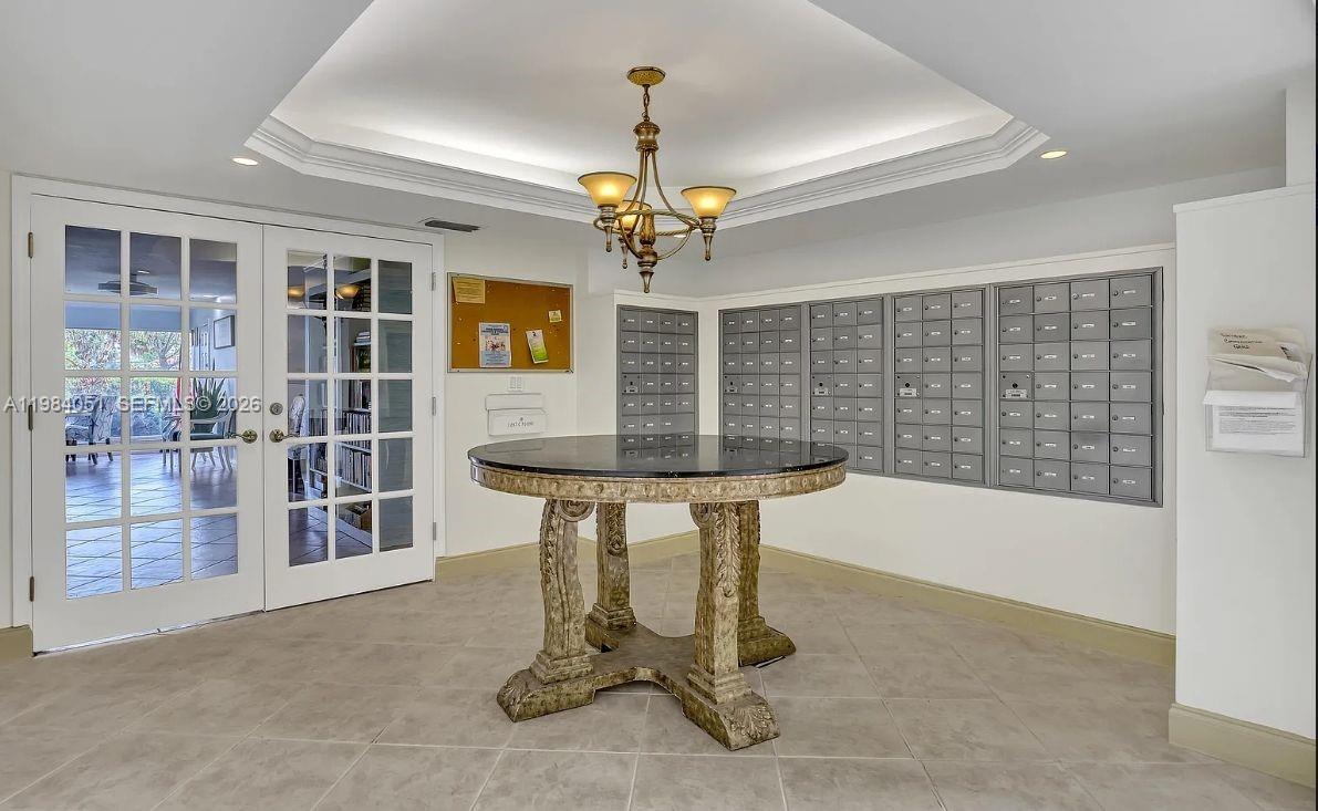 LAKE HARBOUR TOWERS CONDO - Residential