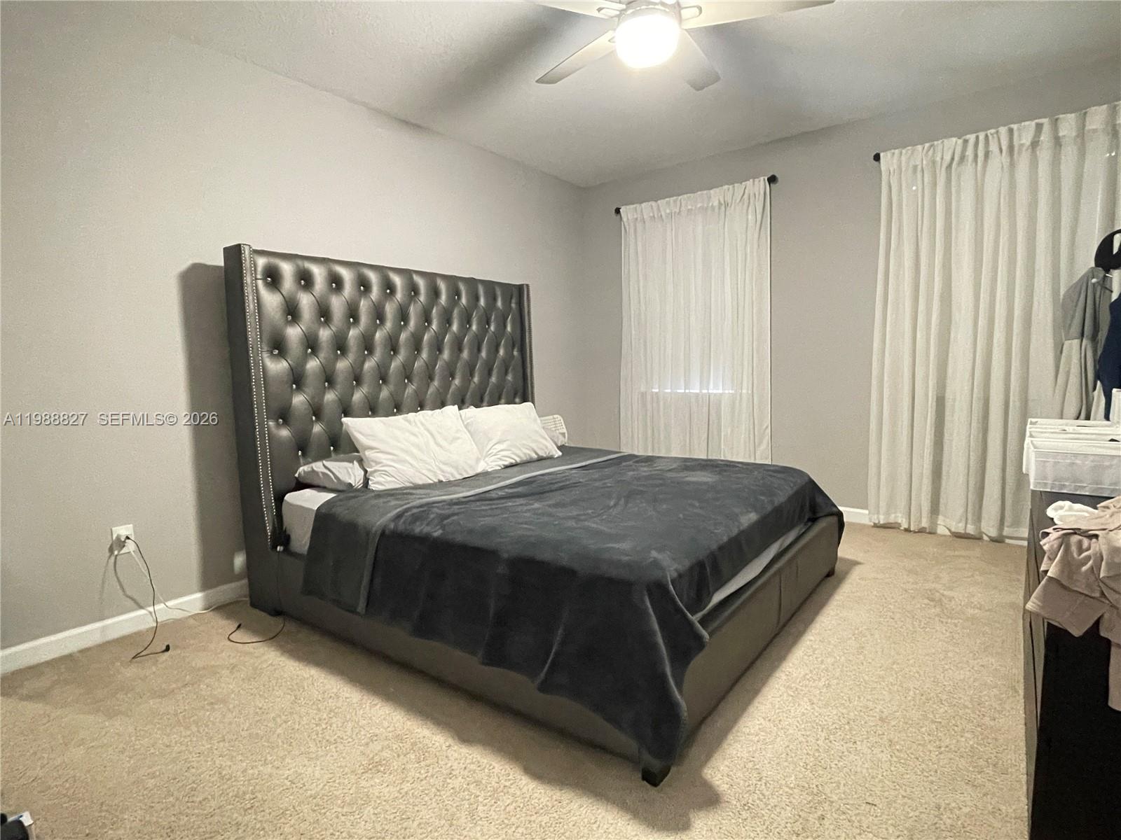 KENDALL COMMONS RESIDENTI - Residential Lease