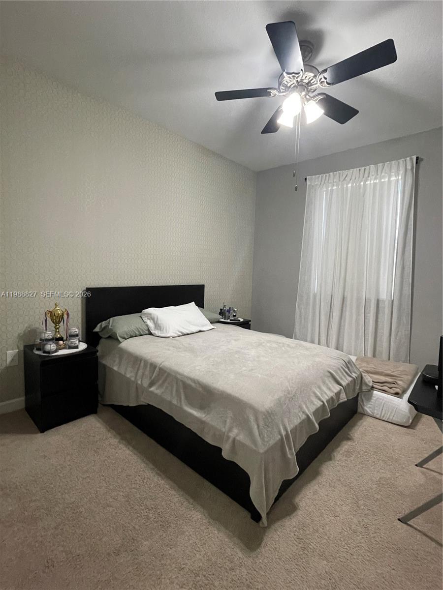 KENDALL COMMONS RESIDENTI - Residential Lease