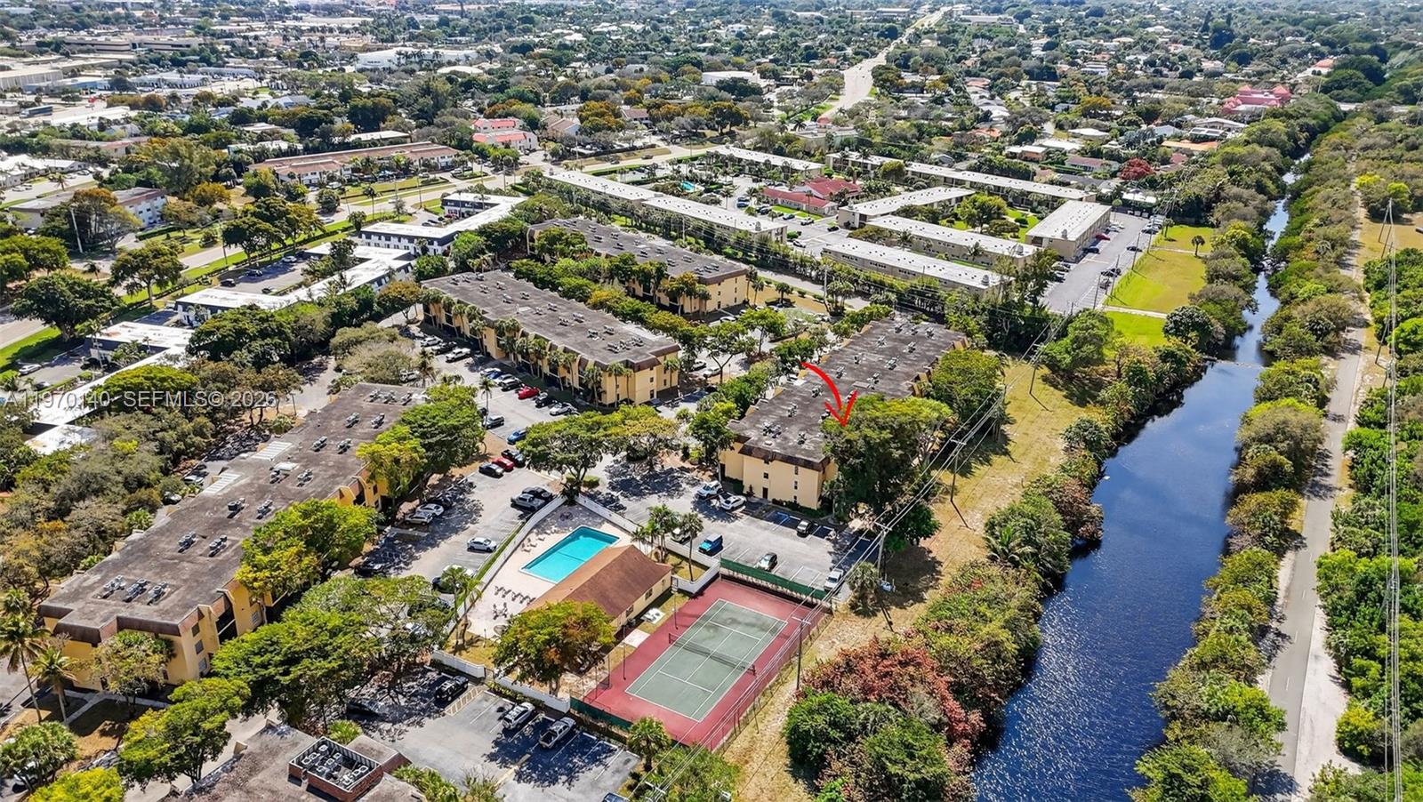 CASA DEL RIO CONDO - Residential