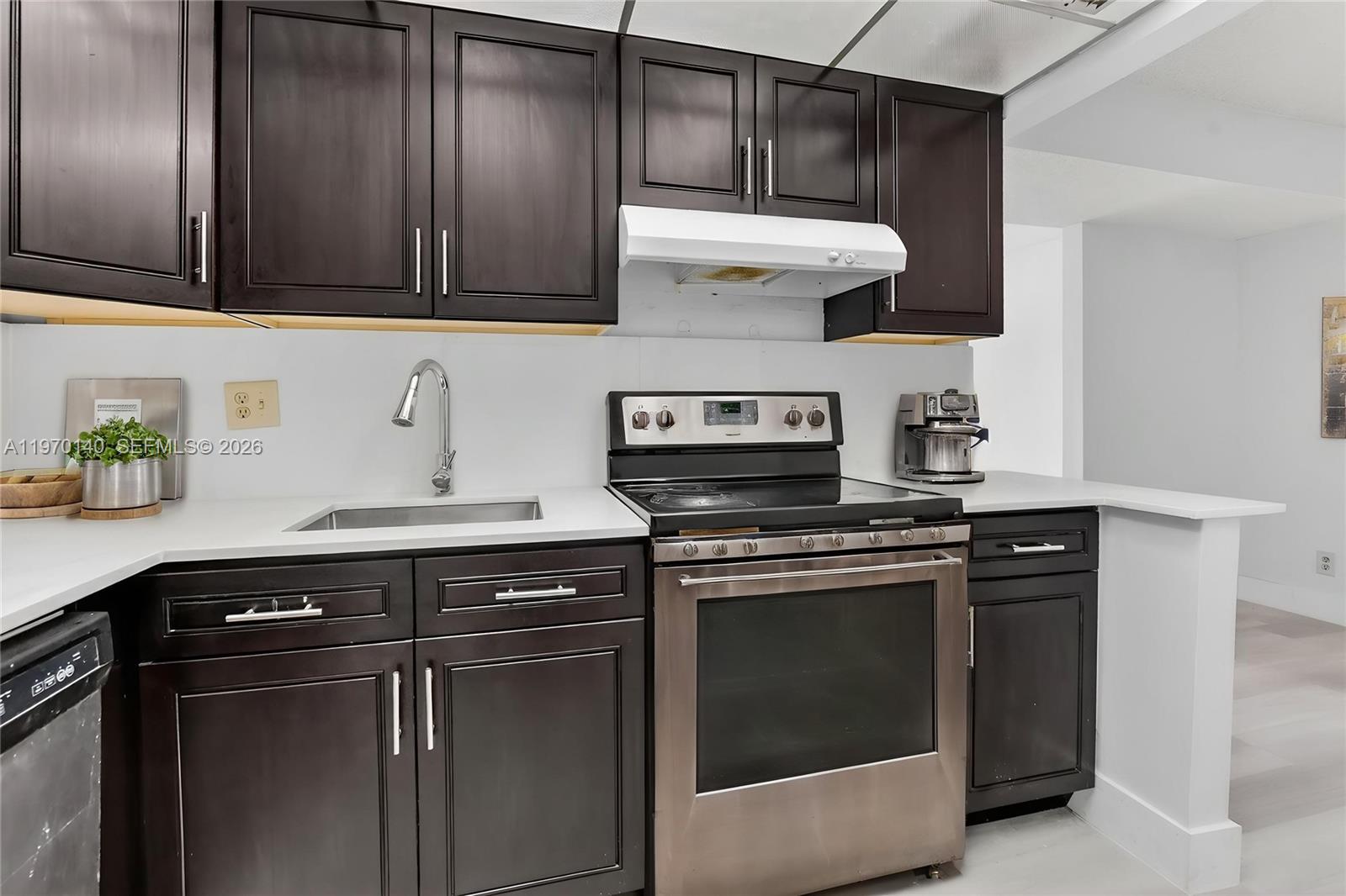 CASA DEL RIO CONDO - Residential