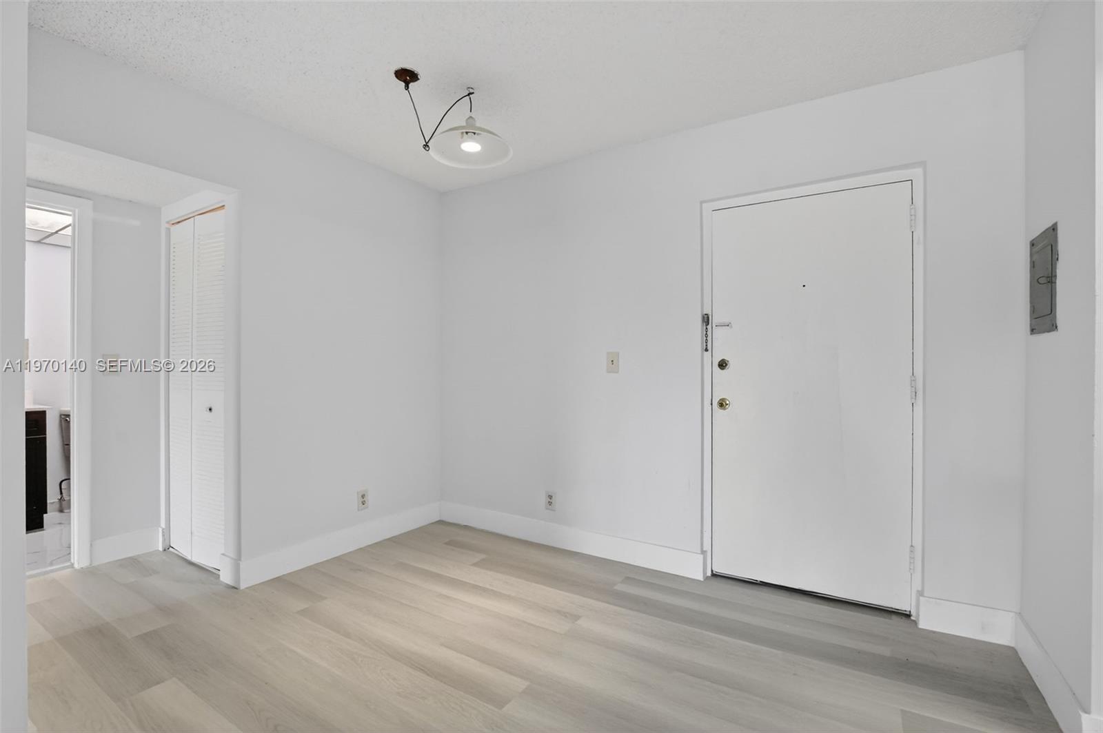 CASA DEL RIO CONDO - Residential